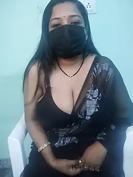 Snapshot of Deepa_09 chatting on 11.17.25 Deepa 09 online show from 11.17.25