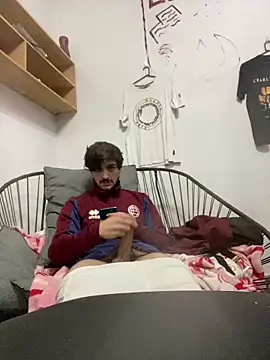 Snapshot of Tomito14 chatting on 09.25.25 Tomito14 online show from 09.25.25