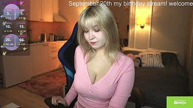 Snapshot of twinkle_toes_ chatting on 09.17.25 twinkle toes online show from 09.17.25