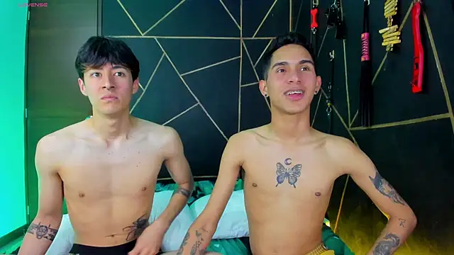 Snapshot of MillersKink chatting on 12.14.24 MillersKink online show from 12.14.24