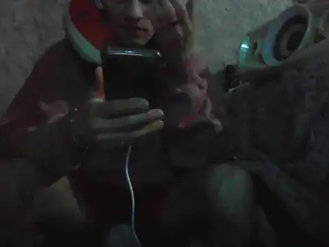 Snapshot of jonypijon222 chatting on 11.10.25 jonypijon222 online show from 11.10.25