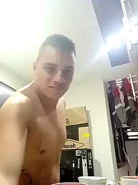 Snapshot of ahntony__69 chatting on 12.14.24 ahntony 69 online show from 12.14.24