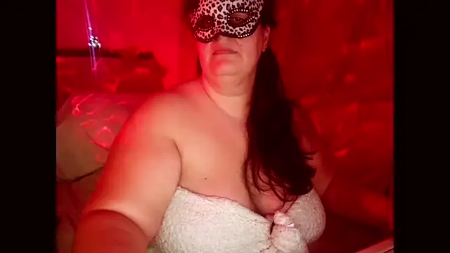 Snapshot of passionduo4 chatting on 12.14.24 passionduo4 online show from 12.14.24