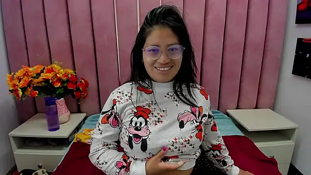 Snapshot of Miaa_Smiith_ chatting on 09.25.25 Miaa Smiith  online show from 09.25.25