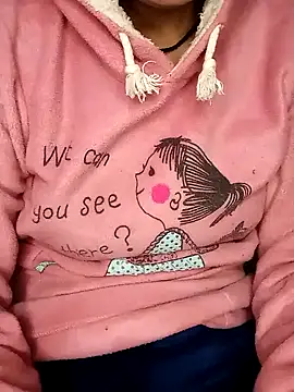 Snapshot of SAXYTannuja chatting on 01.12.25 SAXYTannuja online show from 01.12.25