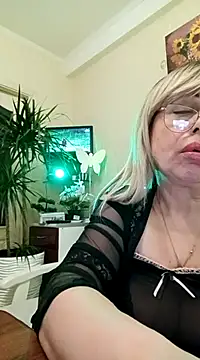 SusieNoreen online show from 03.18.25