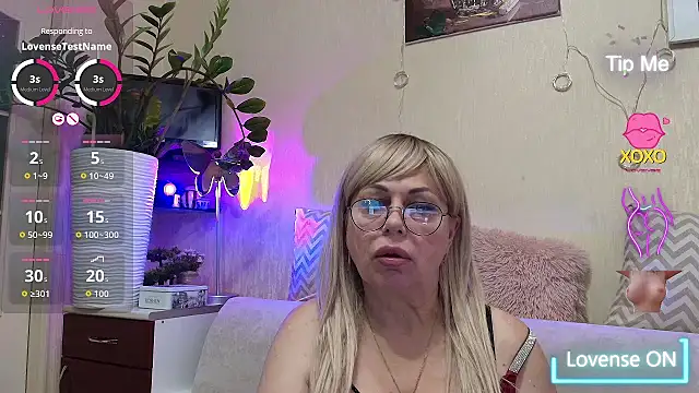 SusieNoreen online show from 09.14.25