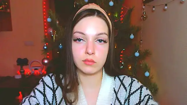 Snapshot of miss_merciless_ chatting on 01.12.25 miss merciless online show from 01.12.25