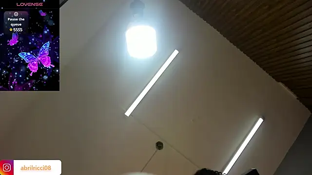 Snapshot of abril_ricci chatting on 02.02.25 abril ricci online show from 02.02.25