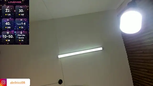 Snapshot of abril_ricci chatting on 02.08.25 abril ricci online show from 02.08.25