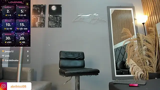 Snapshot of abril_ricci chatting on 02.08.25 abril ricci online show from 02.08.25