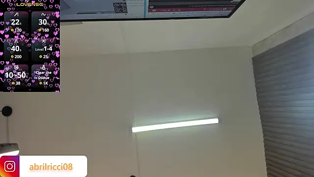 Snapshot of abril_ricci chatting on 02.27.25 abril ricci online show from 02.27.25