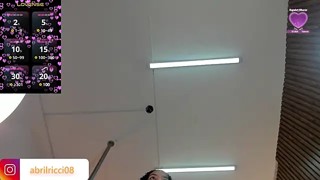 Snapshot of abril_ricci chatting on 03.14.25 abril ricci online show from 03.14.25