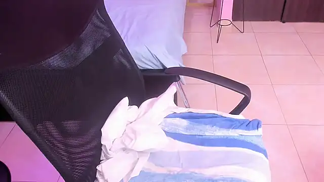 TEE DIRTY SQUIRT online show from 09.11.25