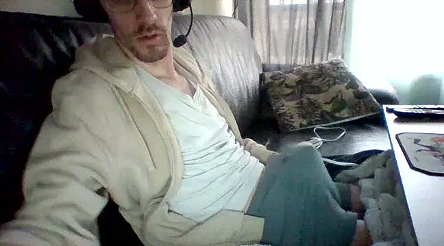 Snapshot of passif520 chatting on 03.10.25 passif520 online show from 03.10.25