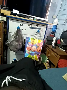 Snapshot of maxi_6969 chatting on 02.16.25 maxi 6969 online show from 02.16.25