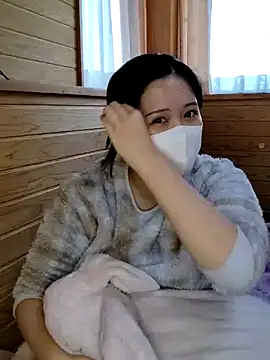 Snapshot of Kurage_chan chatting on 12.10.24 Kurage chan online show from 12.10.24