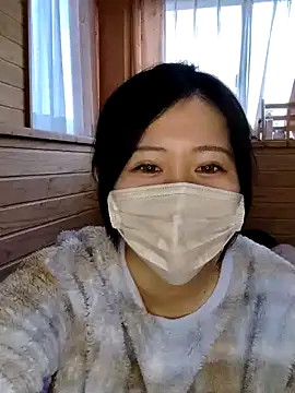 Snapshot of Kurage_chan chatting on 12.16.24 Kurage chan online show from 12.16.24