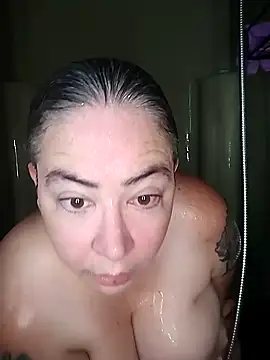 Snapshot of GraceHenderson chatting on 09.25.25 GraceHenderson online show from 09.25.25