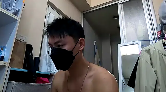 Snapshot of frnk30151 chatting on 12.04.24 frnk30151 online show from 12.04.24