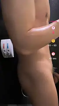 Snapshot of frnk30151 chatting on 02.12.25 frnk30151 online show from 02.12.25