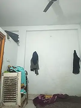 Snapshot of pintuS40 chatting on 02.23.25 pintuS40 online show from 02.23.25