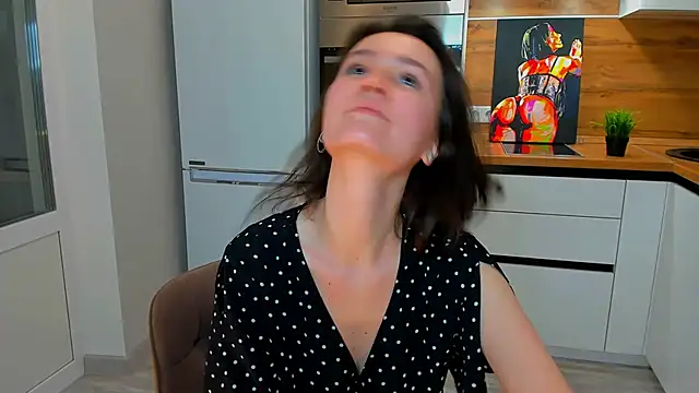 Snapshot of ameli_moon chatting on 01.21.25 ameli moon online show from 01.21.25