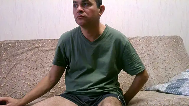 Snapshot of AlDON59 chatting on 12.25.24 AlDON59 online show from 12.25.24