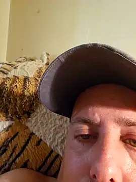 HeteroHotGuy1 online show from 10.05.25