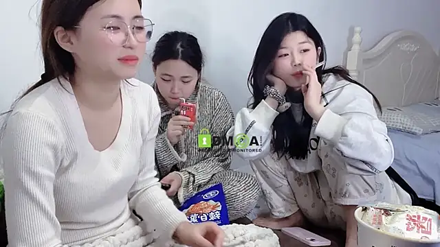 MM YY SS online show from 01.15.25