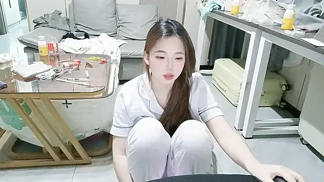 MM YY SS online show from 10.15.25