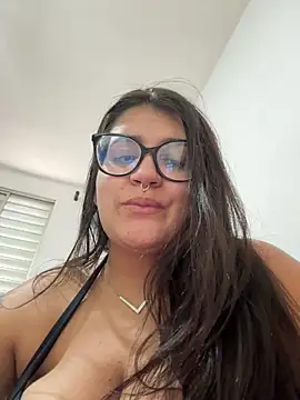 Snapshot of isa_ofc2024 chatting on 12.14.24 isa ofc2024 online show from 12.14.24