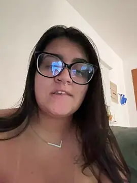 Snapshot of isa_ofc2024 chatting on 12.15.24 isa ofc2024 online show from 12.15.24