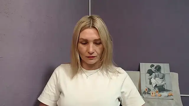 Snapshot of _sexy_lady chatting on 12.15.24 sexy lady online show from 12.15.24