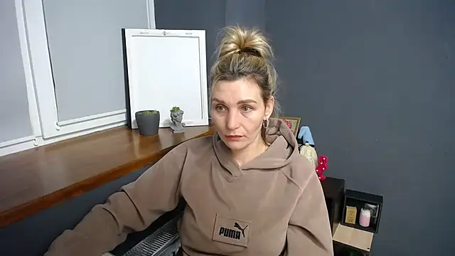 Snapshot of _sexy_lady chatting on 01.04.25 sexy lady online show from 01.04.25