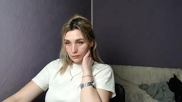 Snapshot of _sexy_lady chatting on 02.19.25 sexy lady online show from 02.19.25