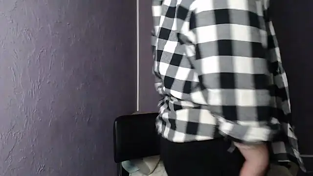 Snapshot of _sexy_lady chatting on 02.21.25 sexy lady online show from 02.21.25