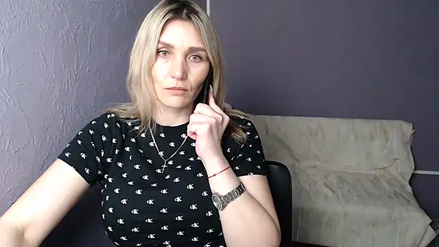 Snapshot of _sexy_lady chatting on 02.23.25 sexy lady online show from 02.23.25