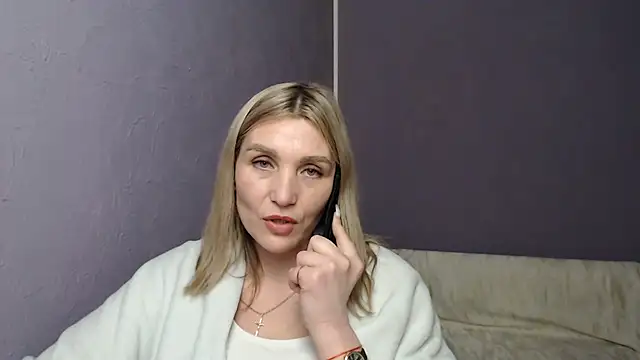 Snapshot of _sexy_lady chatting on 03.18.25 sexy lady online show from 03.18.25