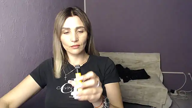 Snapshot of _sexy_lady chatting on 09.17.25 sexy lady online show from 09.17.25