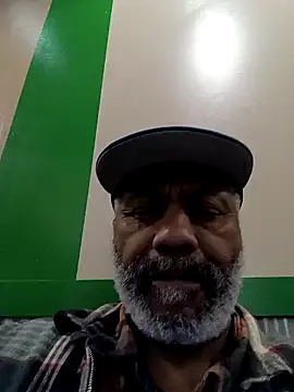 Snapshot of yasohw chatting on 01.01.25 yasohw online show from 01.01.25