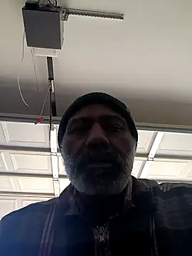 Snapshot of yasohw chatting on 01.05.25 yasohw online show from 01.05.25