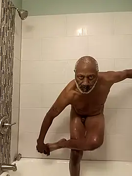 Snapshot of yasohw chatting on 09.22.25 yasohw online show from 09.22.25