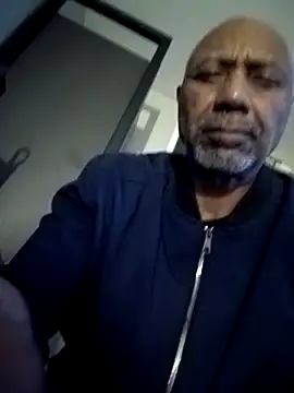 Snapshot of yasohw chatting on 11.02.25 yasohw online show from 11.02.25