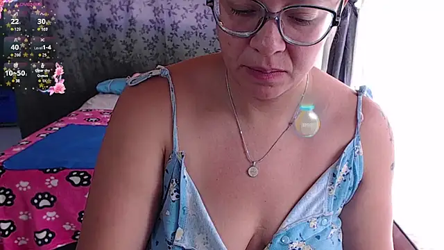 Snapshot of miia-big1boobs_ chatting on 09.26.25 miia-big1boobs online show from 09.26.25