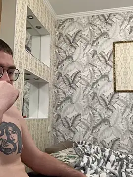 Snapshot of LushLuna chatting on 01.16.25 LushLuna online show from 01.16.25