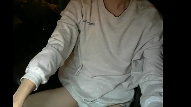 Snapshot of Ray175oo chatting on 02.11.25 Ray175oo online show from 02.11.25