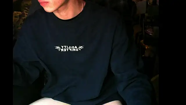 Snapshot of Ray175oo chatting on 03.08.25 Ray175oo online show from 03.08.25