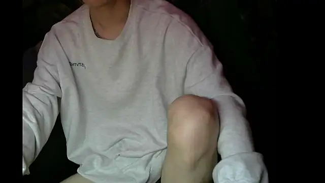 Snapshot of Ray175oo chatting on 03.16.25 Ray175oo online show from 03.16.25