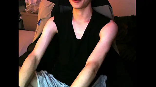 Snapshot of Ray175oo chatting on 09.26.25 Ray175oo online show from 09.26.25